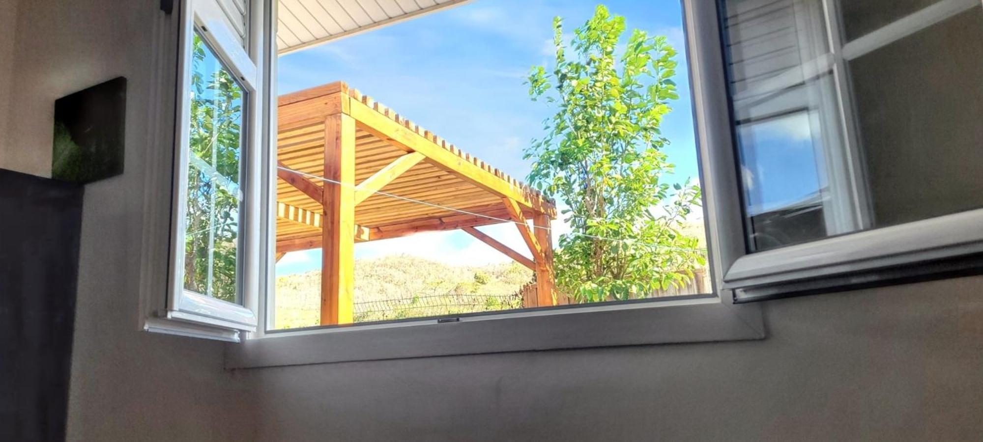Maison Charmante A Sainte-Anne Avec Jardin Et Pergola En Bois. Eksteriør billede